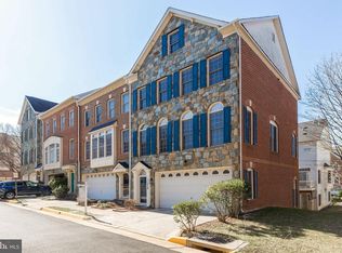 11420 Log Ridge Dr, Fairfax, VA 22030