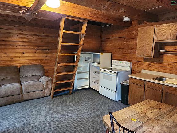 2nd image of 1695 Reed Cir