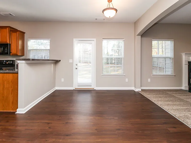 5005 Amethyst Dr — Photo 7