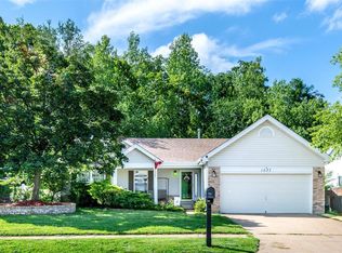 1037 Big Sky Dr, Fenton, MO