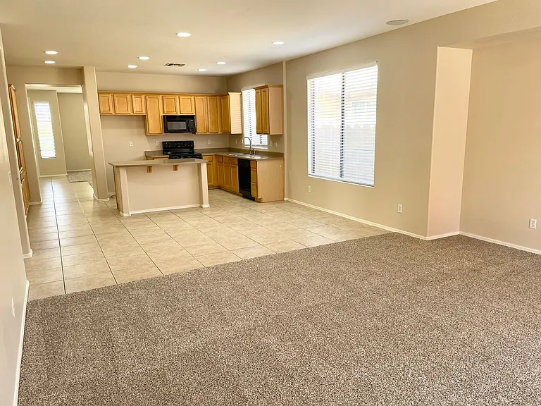 3720 W Rushmore Dr — Photo 12