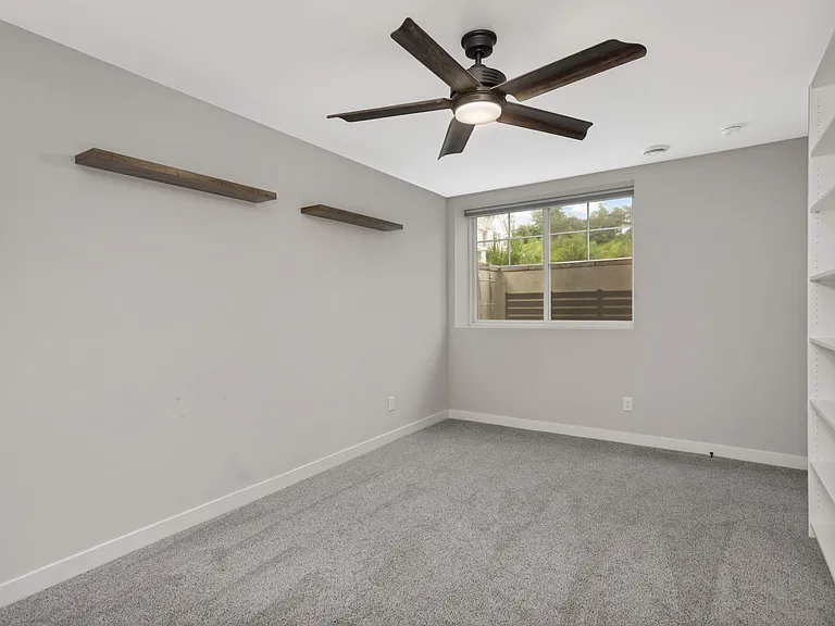 15590 Duck Trail Ln — Photo 33