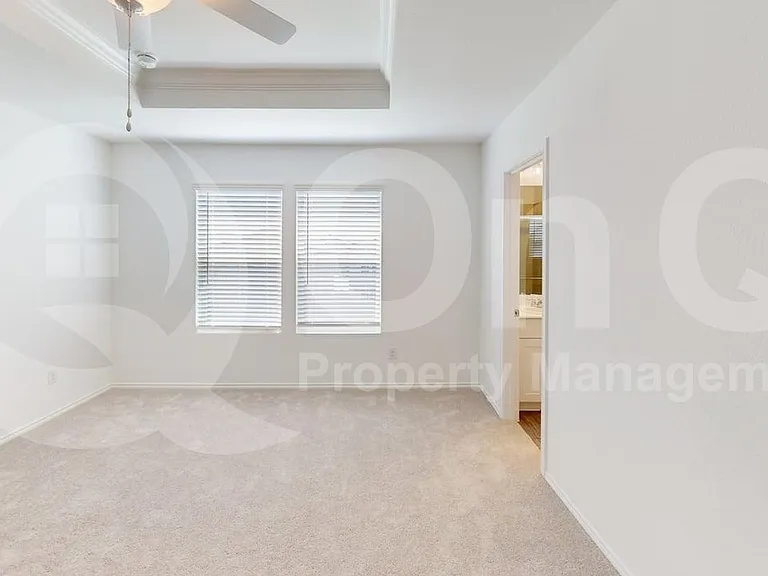 812 Poppy Cove Ln — Photo 9