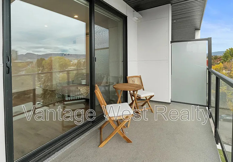 1274 Devonshire Ave #505 — Photo 6