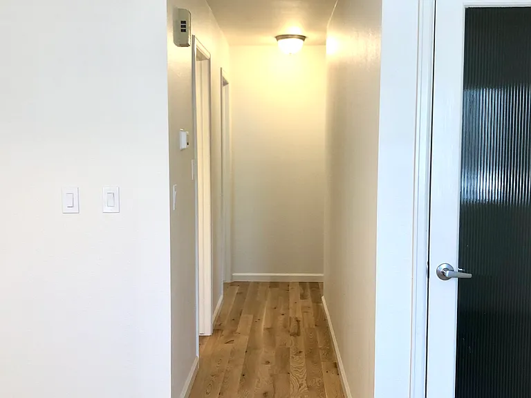 2433 Gay St — Photo 12