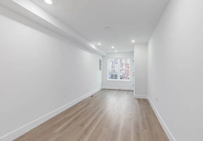 2057 E Rush St #1 — Photo 5
