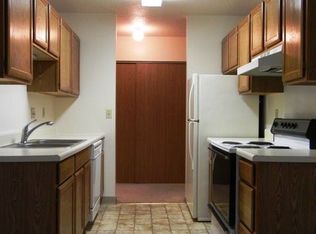 1102 43rd St S APT 205, Fargo, ND 58103