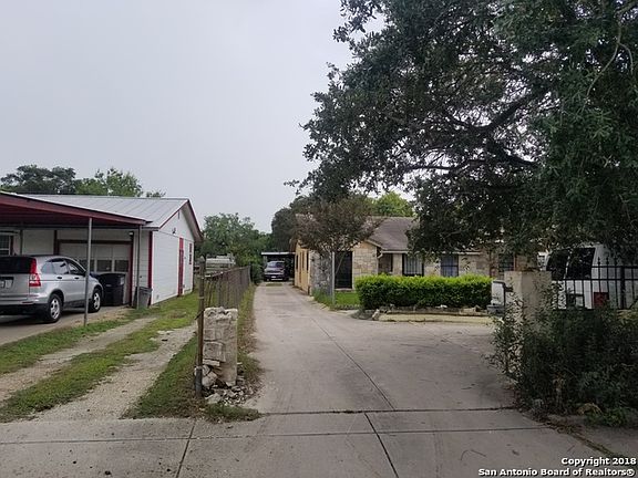5th image of 488 Stonewall St