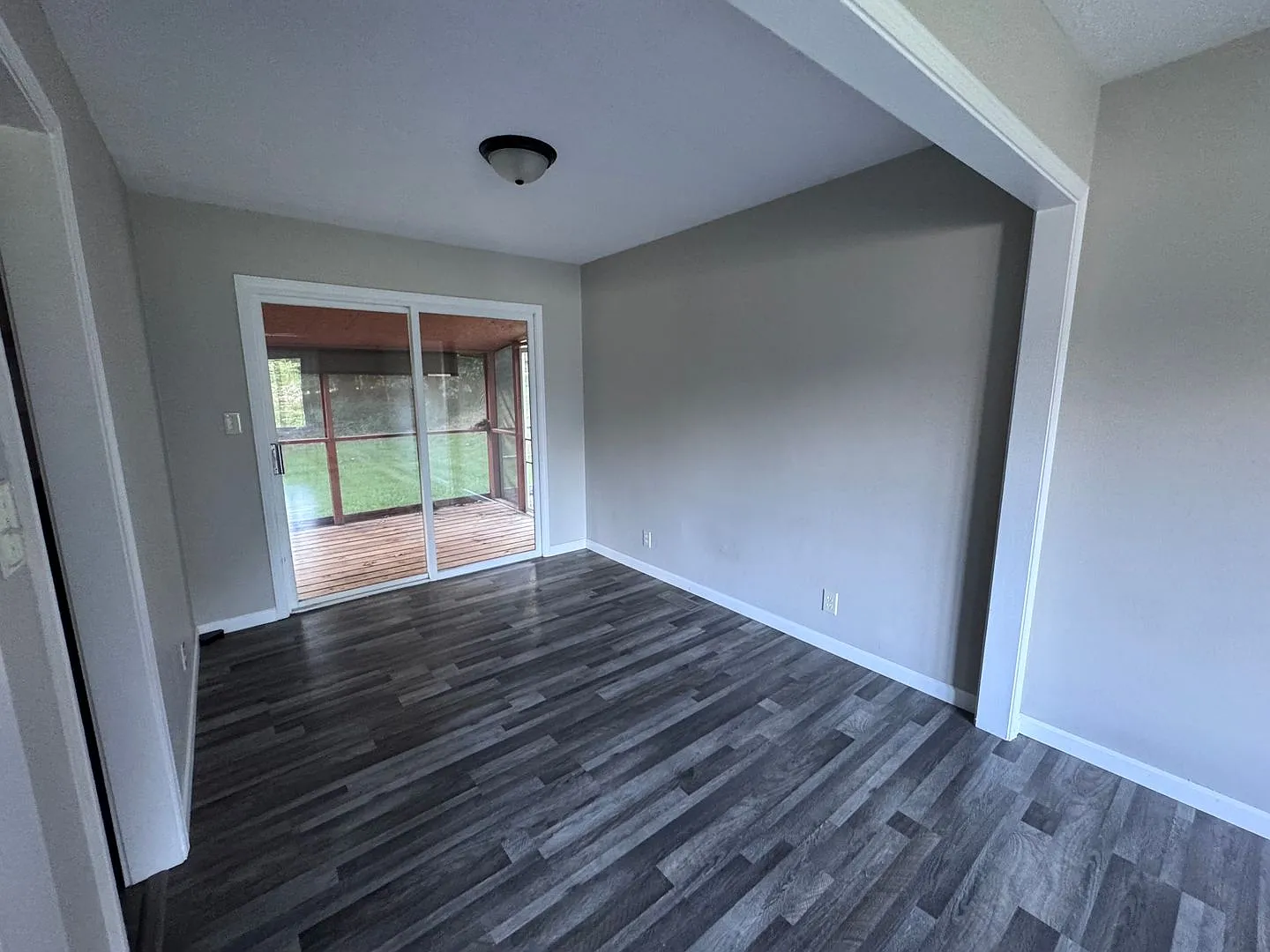 Updated Spacious Home in Paducah — Photo 4