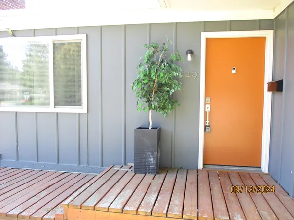 349 Oregon Ter, Medford, OR 97504