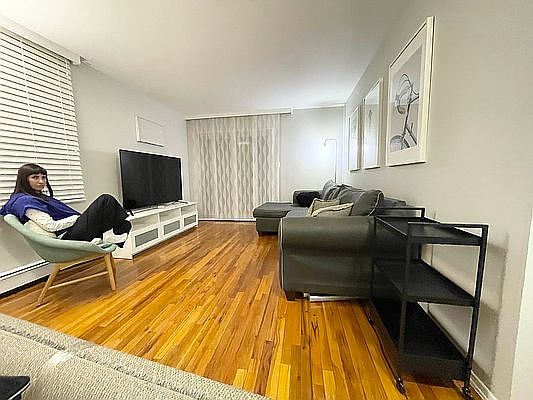 3rd image of 7410 Ditmars Blvd #1