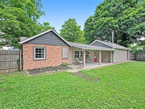 5th image of 933 Orchard Dr
