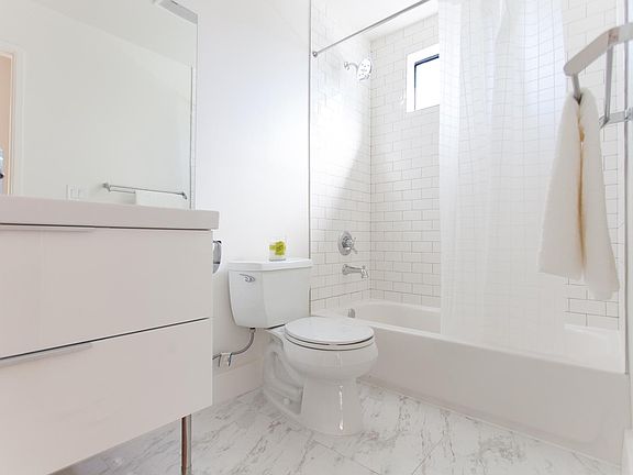 4th image of 229 S Avenue 60 APT 4