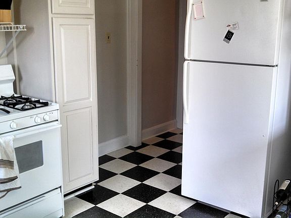 353- Kitchen