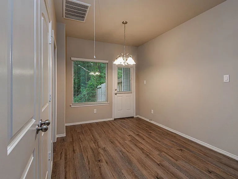 15627 Sycamore Dr — Photo 15