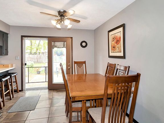 3rd image of 103 Oriole Ct