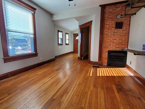 2nd image of 1628 Elmwood Ave