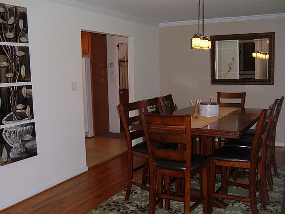 3rd image of 2619 Shiland Dr