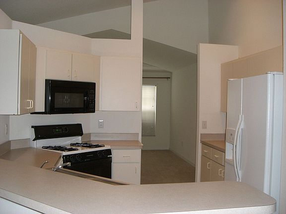 3rd image of 6503 Summer Cove Dr