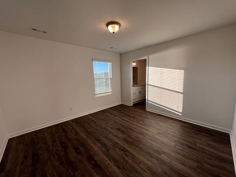608 Short Leaf Ln — Photo 10