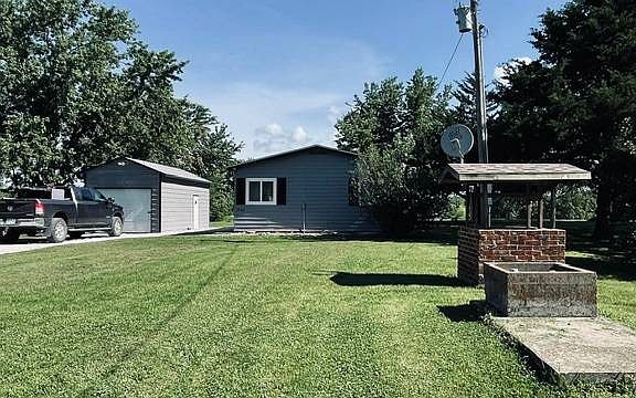 2nd image of 71105 Caron Dr