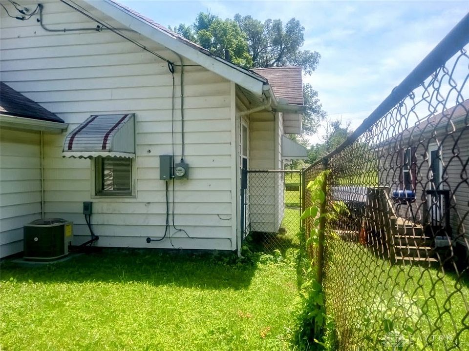 2nd image of 4505 Greenleaf Dr