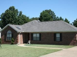 1204 E Craighead Forest Rd, Jonesboro, AR 72404