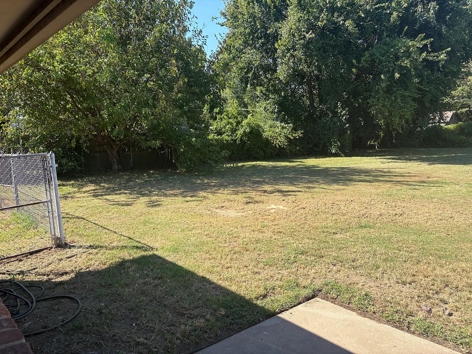 4 bed, 2000 sqft, $1,995 — Photo 3