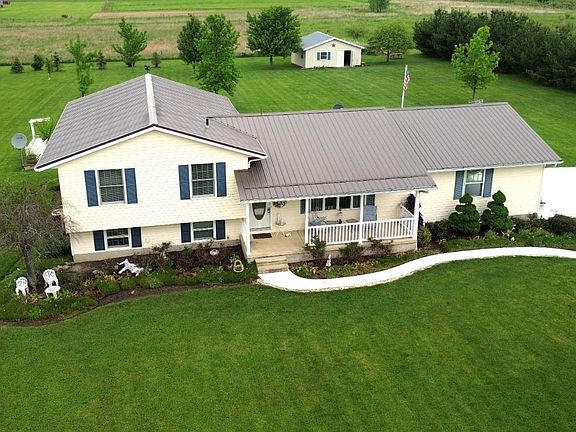 4th image of 1452 E Town Line Rd #131