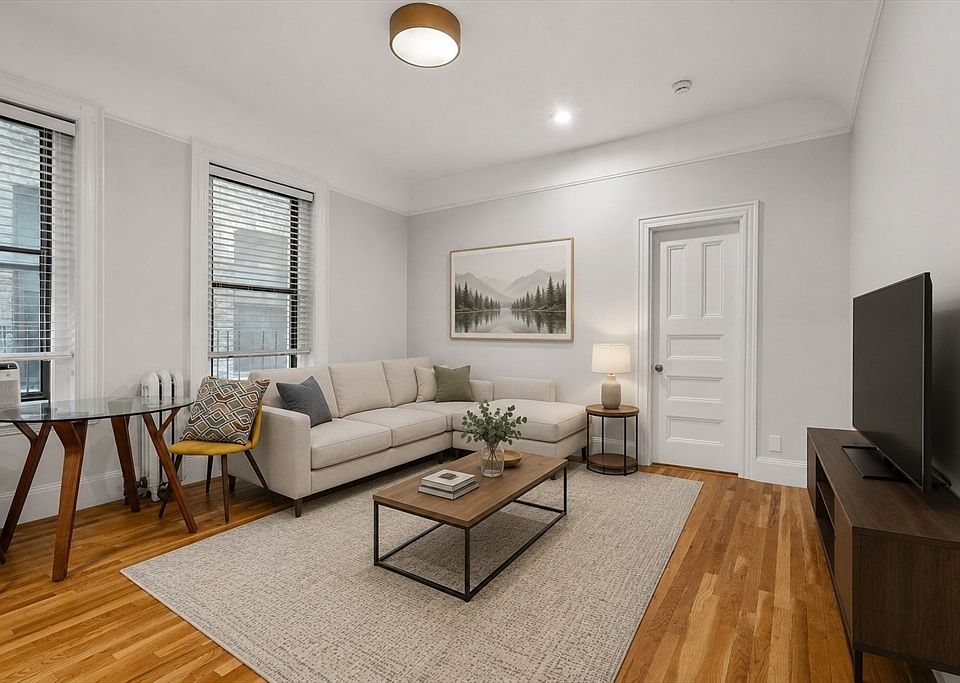 1st image of 362 Commonwealth Ave APT 4C
