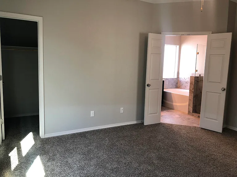 825 Whitebrush Dr — Photo 20