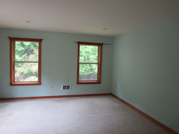 5th image of 87 Snug Harbor Dr