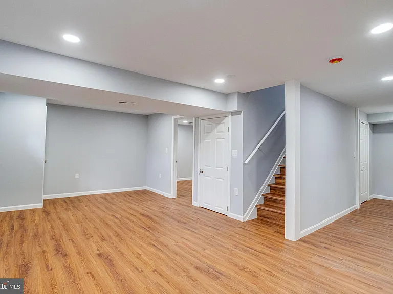 1359 Raleigh Dr — Photo 40