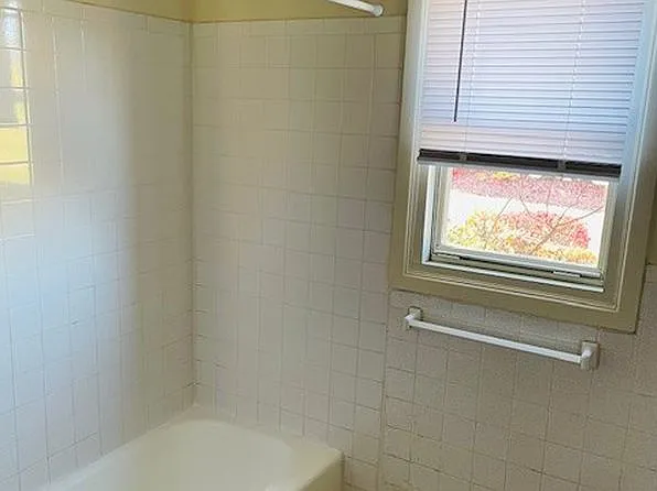 55 Atunxis Ave #29 — Photo 84