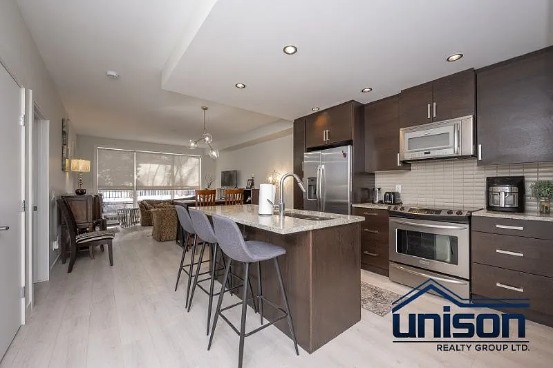 1 bed, 1.5 bath, 850 sqft, $2,400 — Photo 1