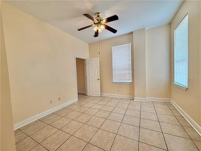 322 S Pierce St — Photo 21