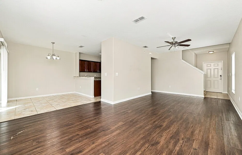 3 bed, 2.5 bath, 1588 sqft, $2,195 — Photo 4