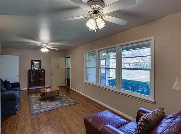 5th image of 2316 Materhorn Dr