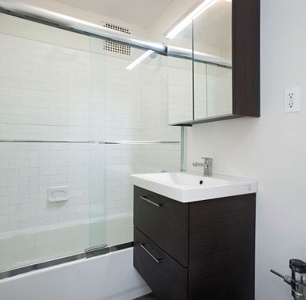 5th image of 314 W 58th St #2/3
