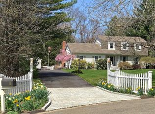 39 Northwood Rd, Monroe, CT 06468