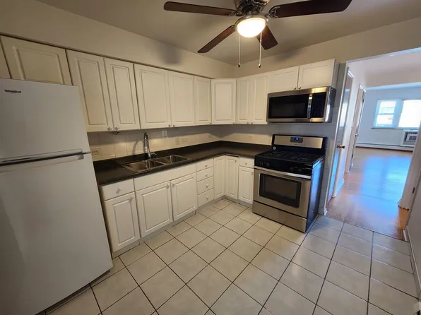 5007 River Road, 5007 River Rd #1E, Schiller Park, IL 60176