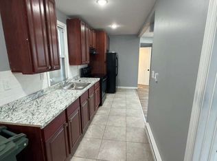10 Grove Ter, Irvington, NJ 07111
