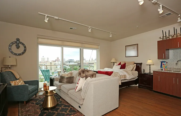 Studio Apartment Home