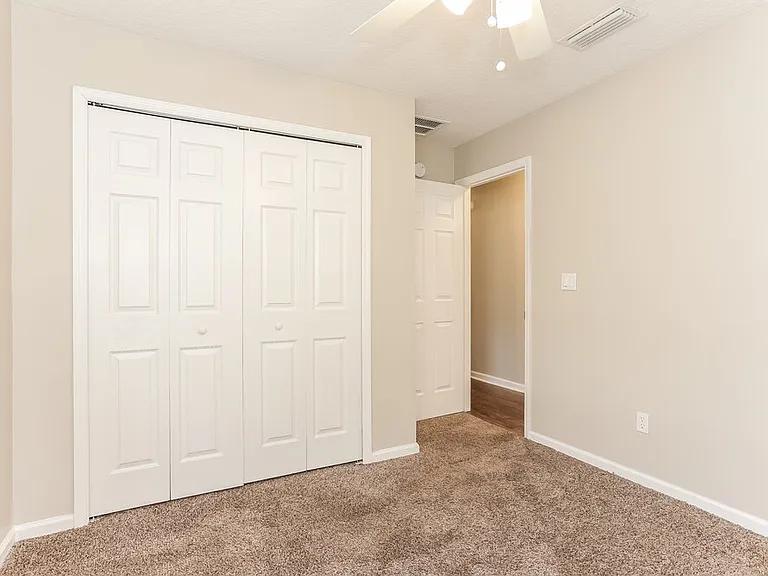 1841 Creekview Dr — Photo 12