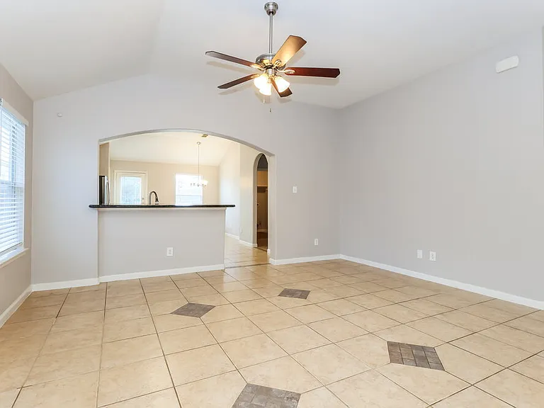 3426 Owl Crossing Ln — Photo 3
