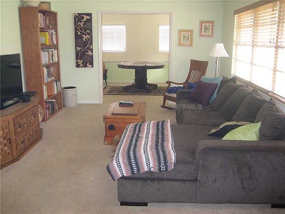 3rd image of 34 E 1st St