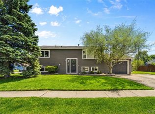 32 Sylvia Dr, Depew, NY 14043