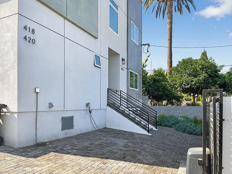 416 N La Fayette Park Pl (Housing near Ktown) — Photo 11