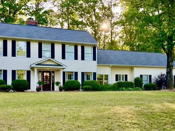 203 Highland Trl, Lagrange, GA 30240