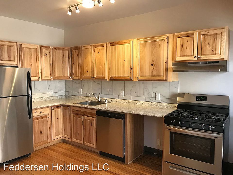 1st image of 306 Oak Grove St #34